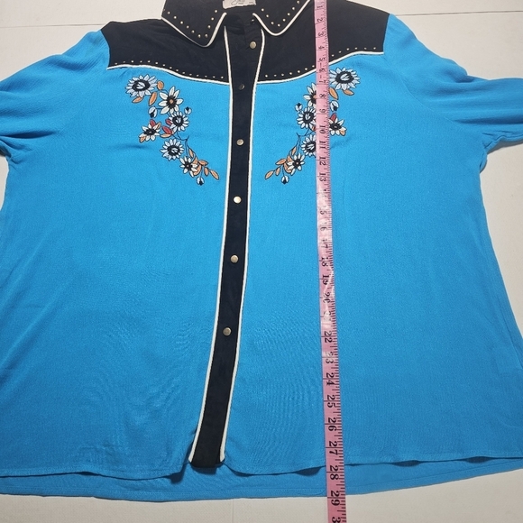 John Moon Texas cowgirl XXL Button down western top with fringe.  Teal/black - Picture 15 of 16